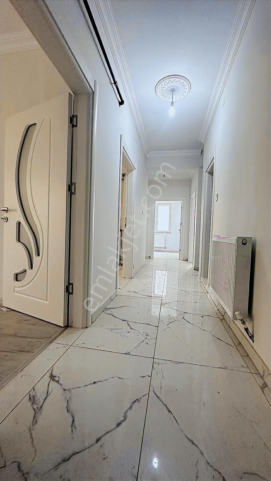 Merkezi Konumda Kapalı Garajlı Satılık 3+1 - Görsel 16