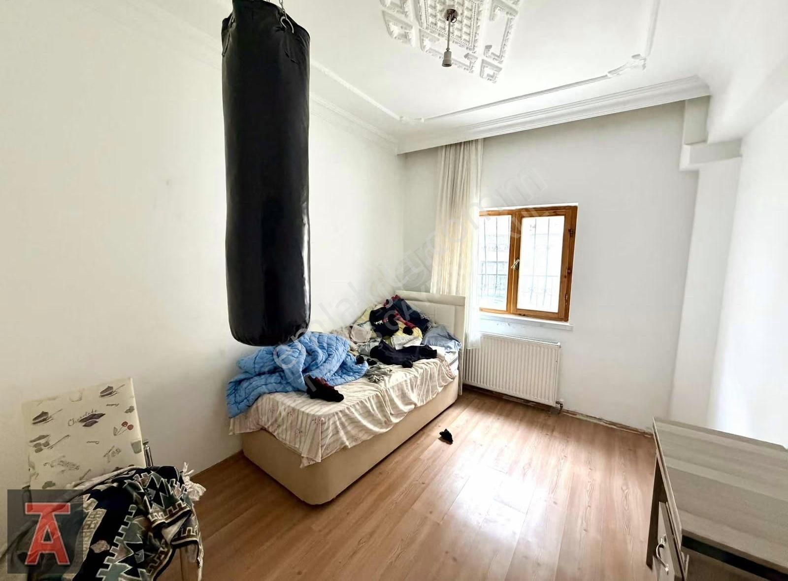 Alsancak Mah'de Geniş Metrekareli E.banyolu 3+1 Daire - Görsel 4