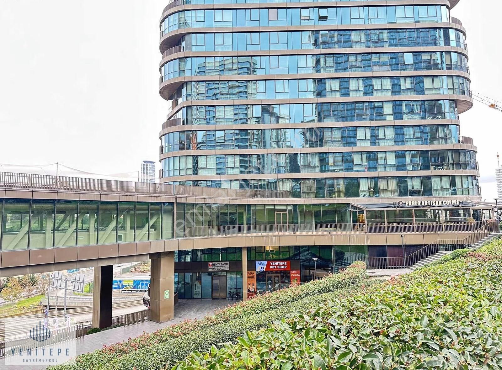 Yenitepe Gayrimenkul'den Geniş Teraslı Ön Kullanımlı Dükkan - Görsel 22