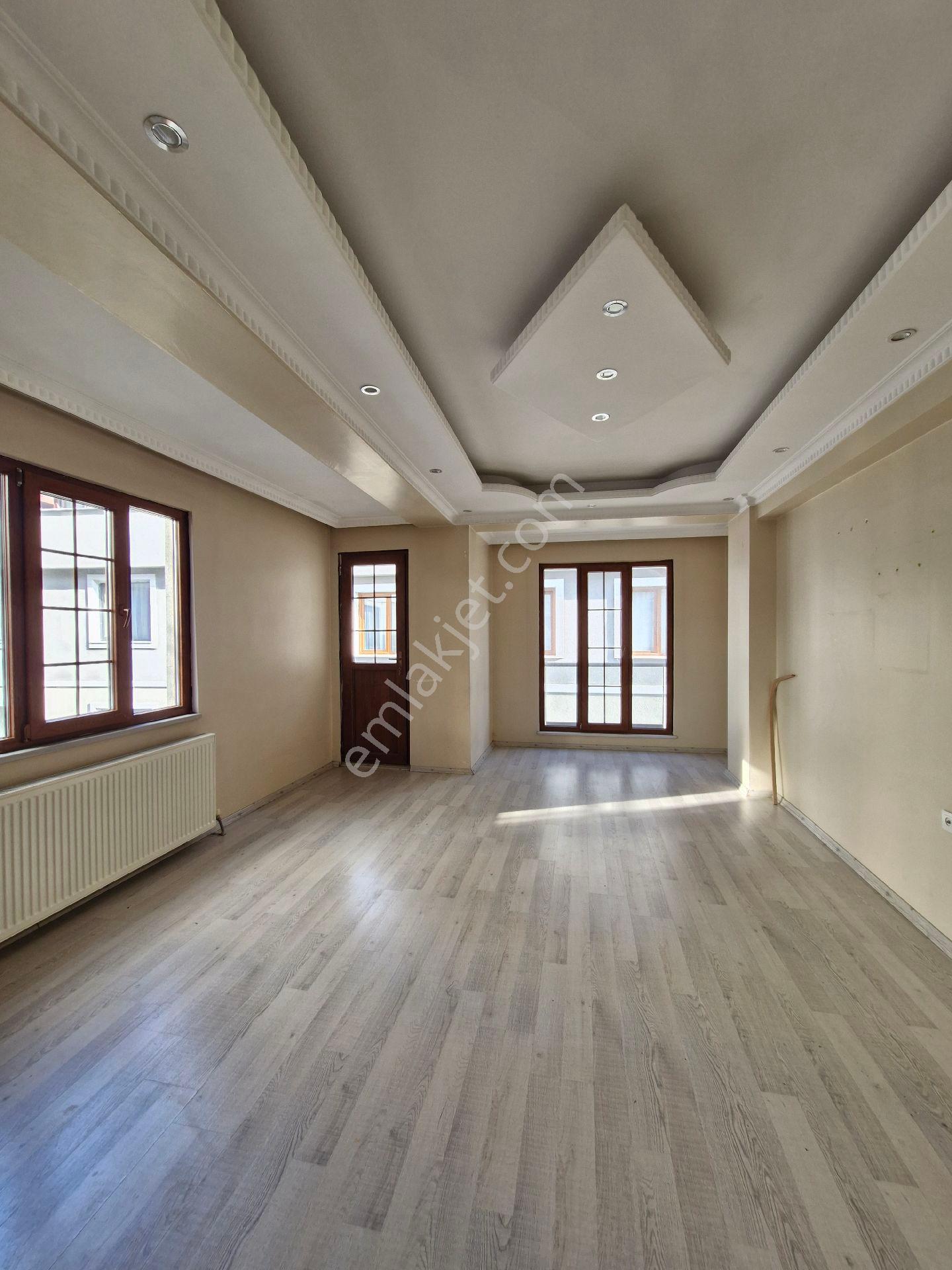 Küçükçekmece Sultanmurat Mah. Satılık 170 M2 3+2 Dubleks