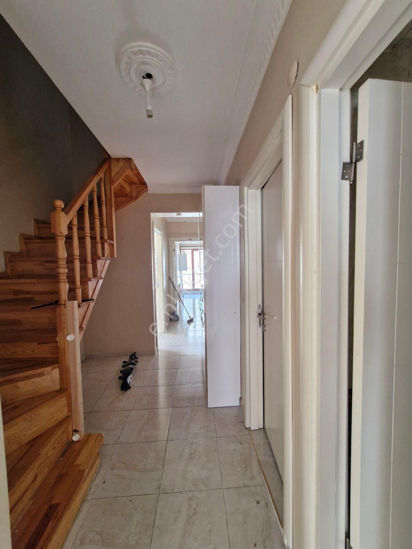 Küçükçekmece Sultanmurat Mah. Satılık 170 M2 3+2 Dubleks - Görsel 13