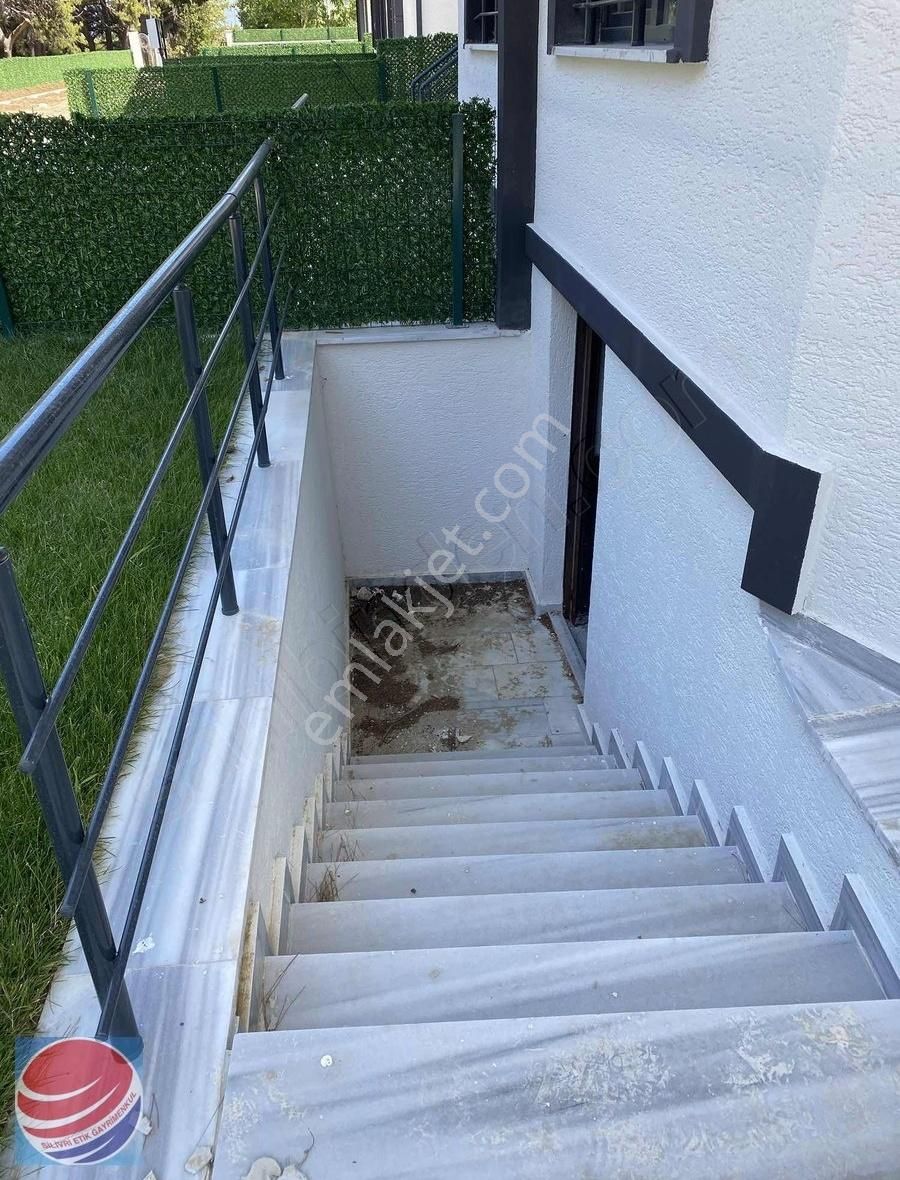 Gümüşyaka Merkezde Denize 50mz Metre Mesafede Satılık Villa - Görsel 15