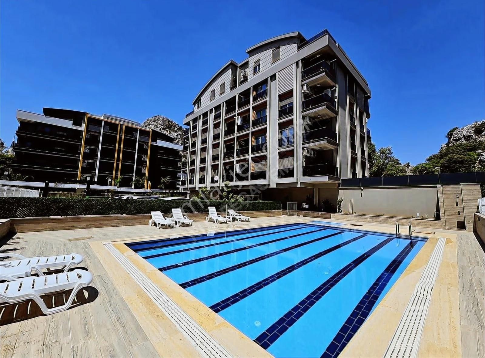 Konyaaltı Hurma'da Dubleks Satılık Lüks Daire Люкс