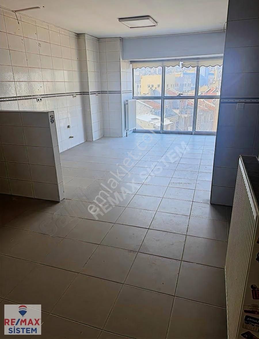 *şehir Merkezinde Özel İdare İşhanında Geniş Kiralık Ofis - Görsel 3