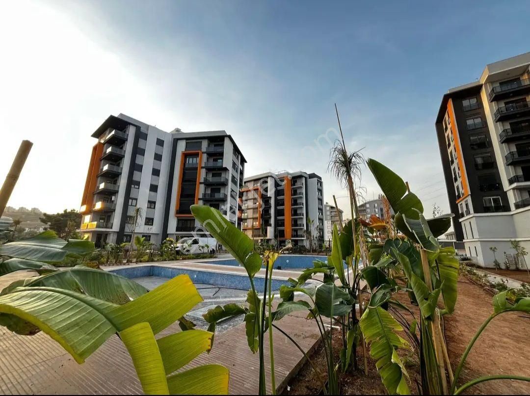 Bölgenin En Prestijli Sitesinde Daire Sahibi Olma Zamanı