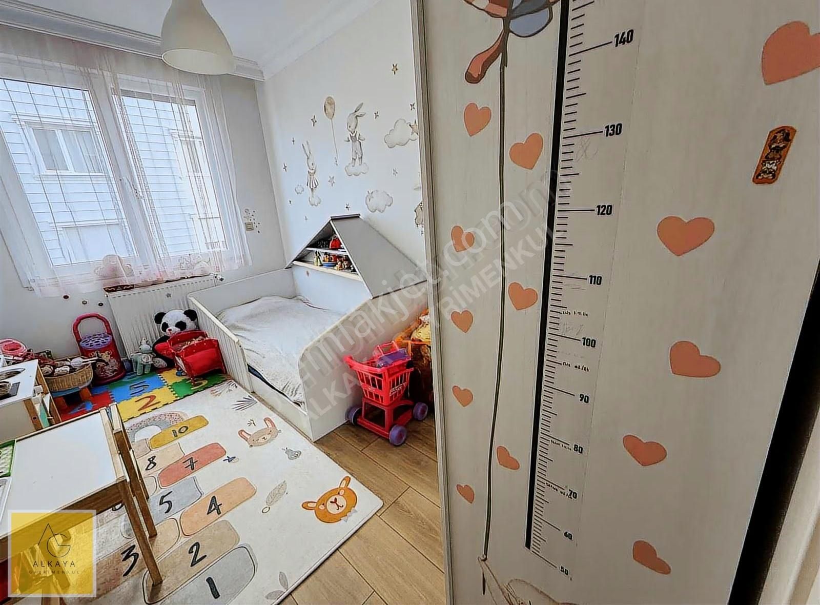 Alkaya'dan Suadiye'de Satılık 2+1 Daire Balkonlu Ara Kat - Görsel 11