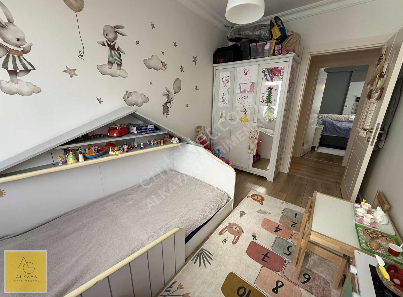 Alkaya'dan Suadiye'de Satılık 2+1 Daire Balkonlu Ara Kat - Görsel 8