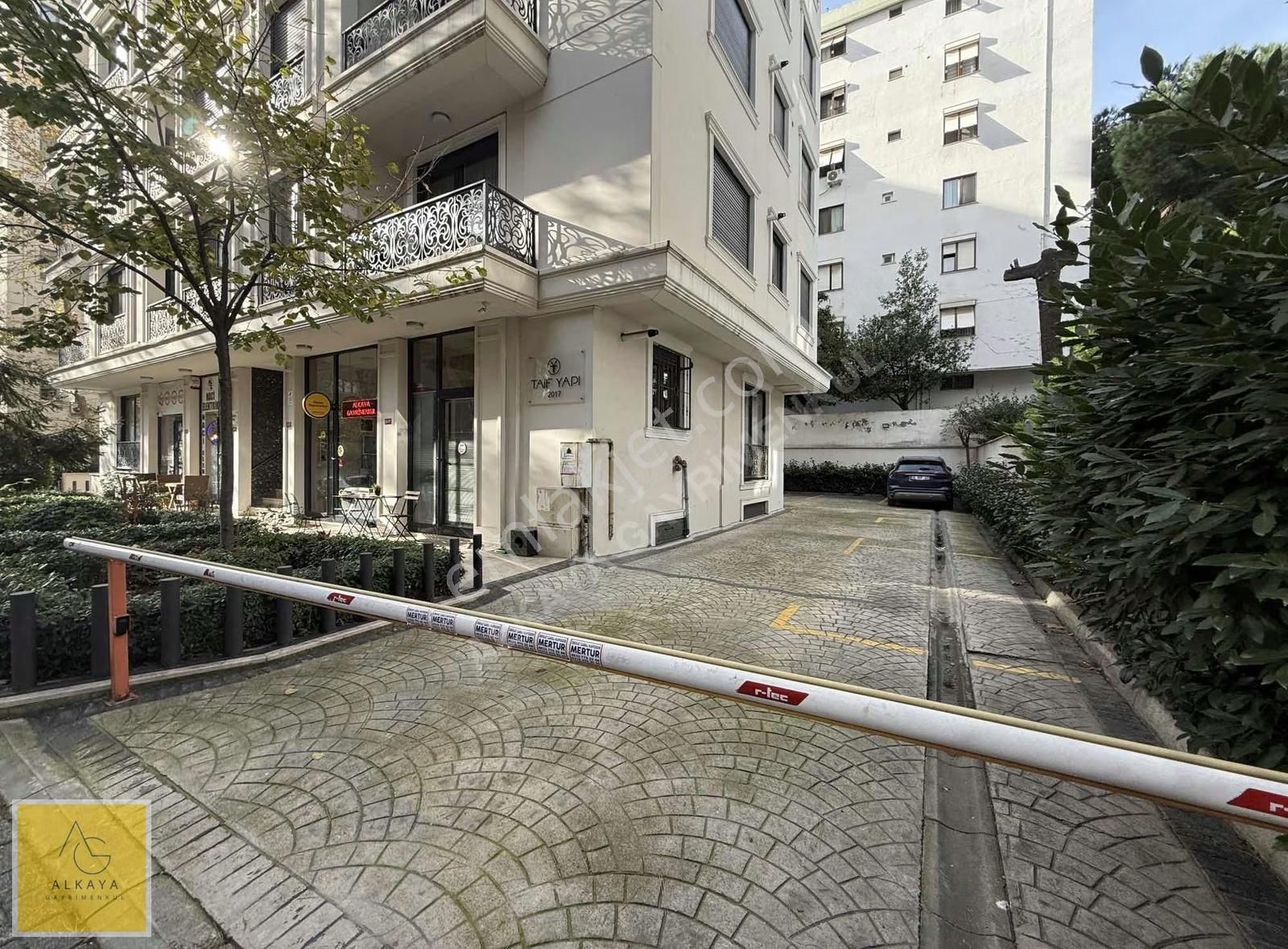 Alkaya'dan Suadiye'de Satılık 2+1 Daire Balkonlu Ara Kat - Görsel 4