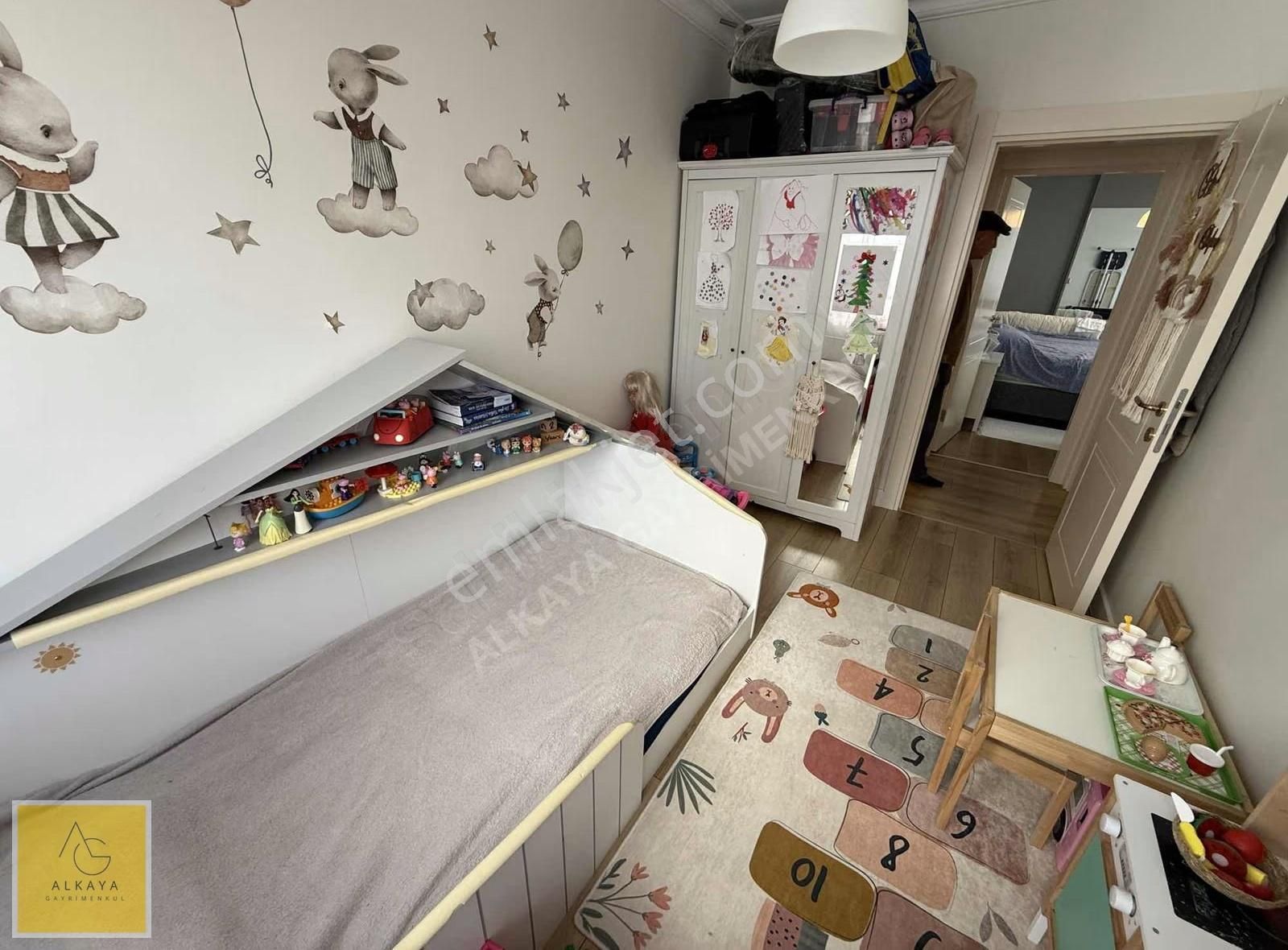 Alkaya'dan Suadiye'de Satılık 2+1 Daire Balkonlu Ara Kat - Görsel 25