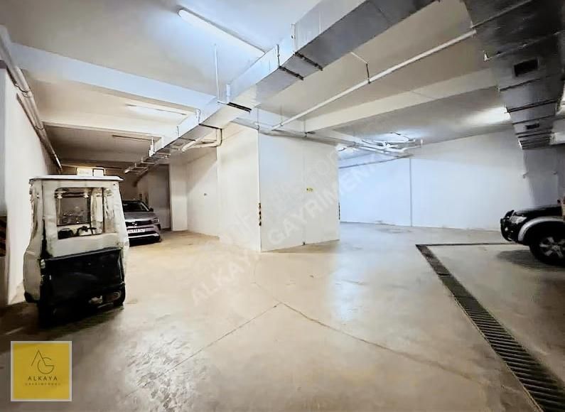 Alkaya'dan Suadiye'de Satılık 3+1 Daire Balkonlu Az Katlı Bina - Görsel 18