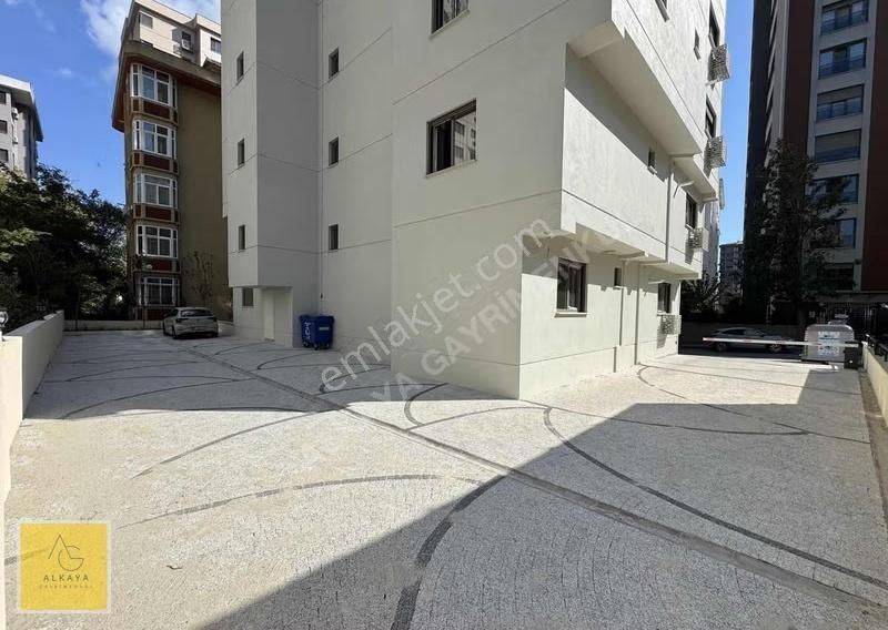 Suadiye'de Satılık 2+1 Boş Daire 2025 Yapımı Marmaraya Yakın - Görsel 12