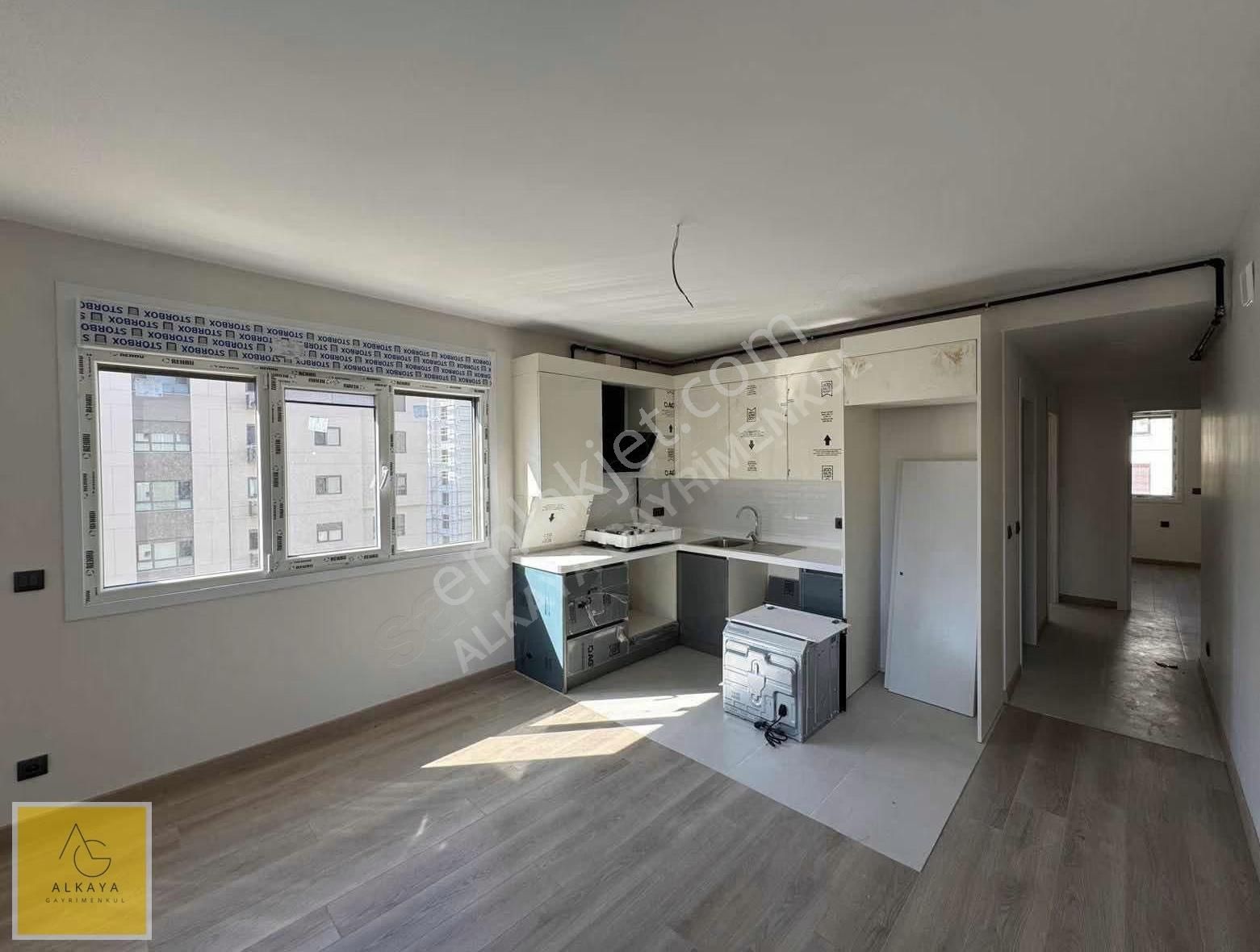 Suadiye'de Satılık 2+1 Boş Daire 2025 Yapımı Marmaraya Yakın - Görsel 22