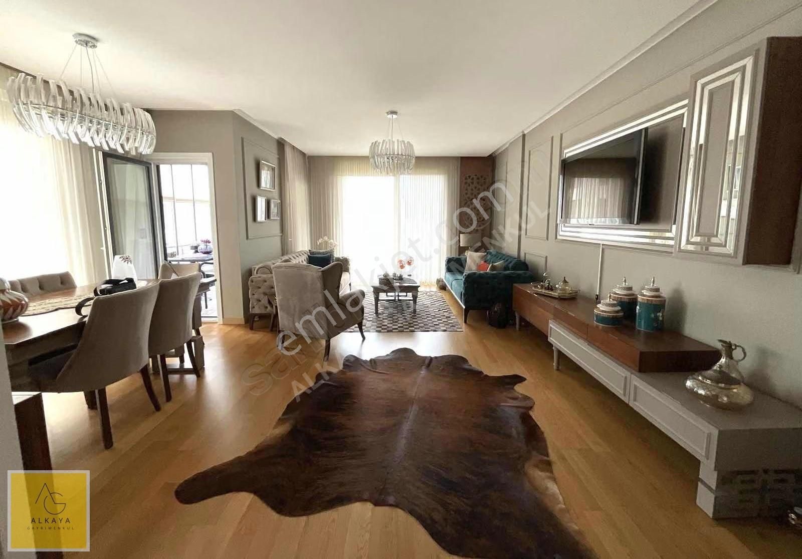 Alkaya'dan Suadiye'de Satılık 3+1daire Bağdat Cd. 300m Mesafede