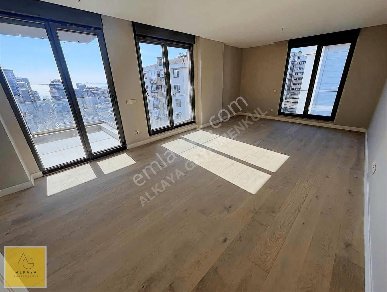 Alkaya'dan Suadiye'de Satılık 3+1 Boş Daire / Deniz Manzaralı - Görsel 9