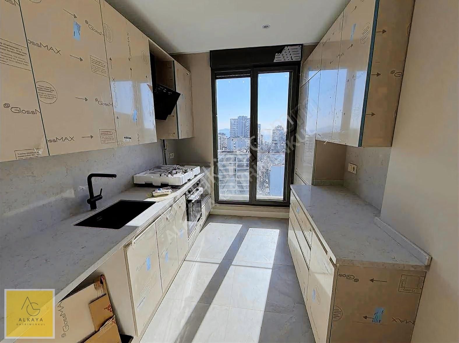 Alkaya'dan Suadiye'de Satılık 3+1 Boş Daire / Deniz Manzaralı - Görsel 25