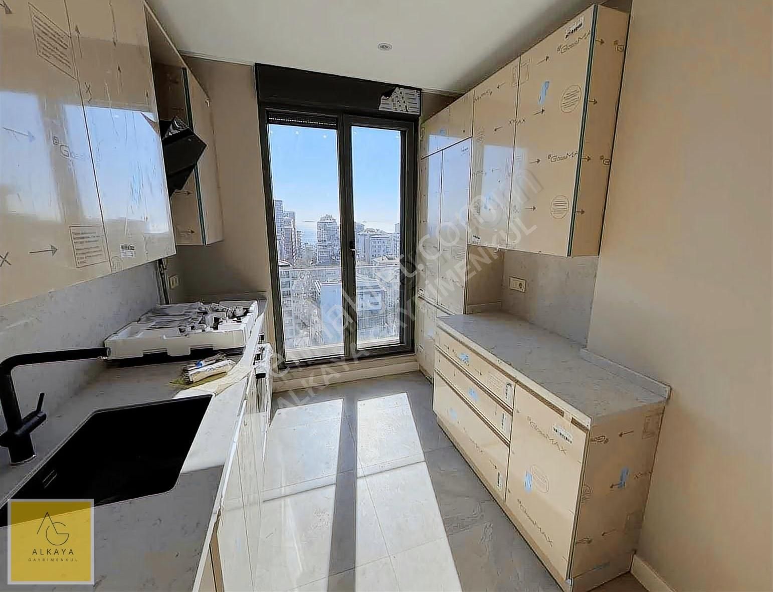 Alkaya'dan Suadiye'de Satılık 3+1 Boş Daire / Deniz Manzaralı - Görsel 32