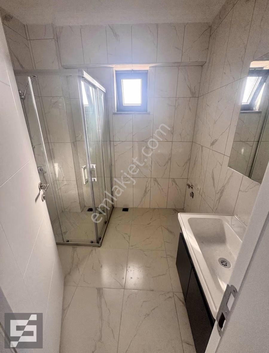 Sancak Emlaktan Yeni Mahallede Kiralık 1+1 - Görsel 4