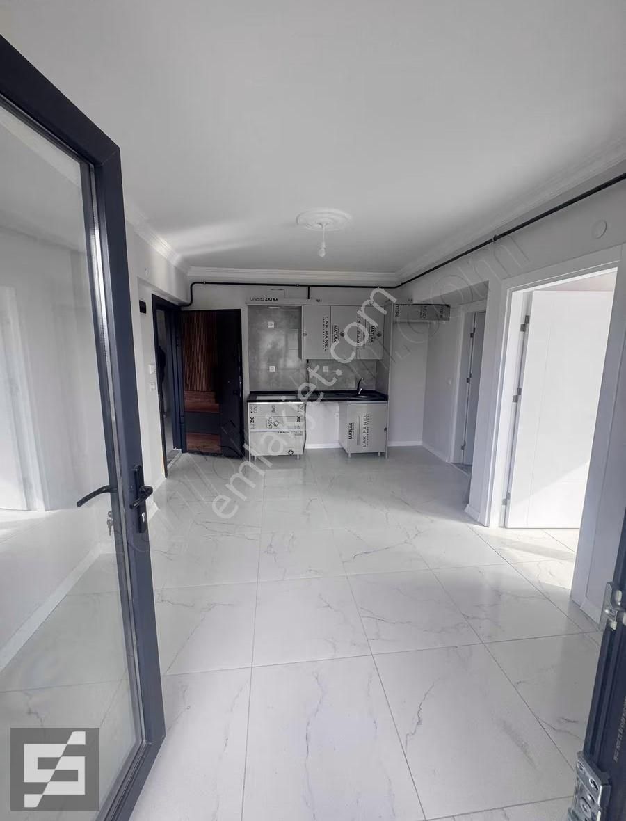 Sancak Emlaktan Yeni Mahallede Kiralık 1+1 - Görsel 6