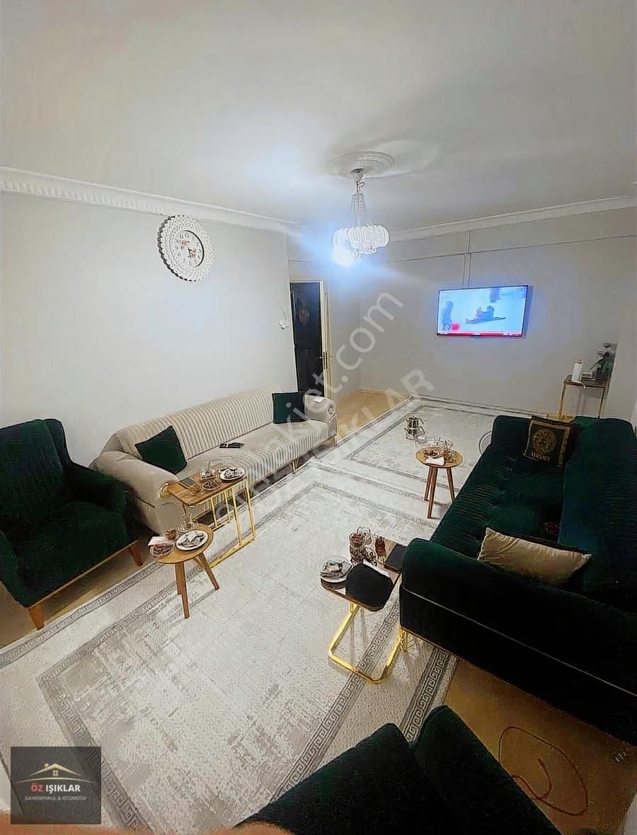 Öz Işıklardan Acill Satılık İsmetpaşa Mah. 125m 1.kat 3+1 Daire