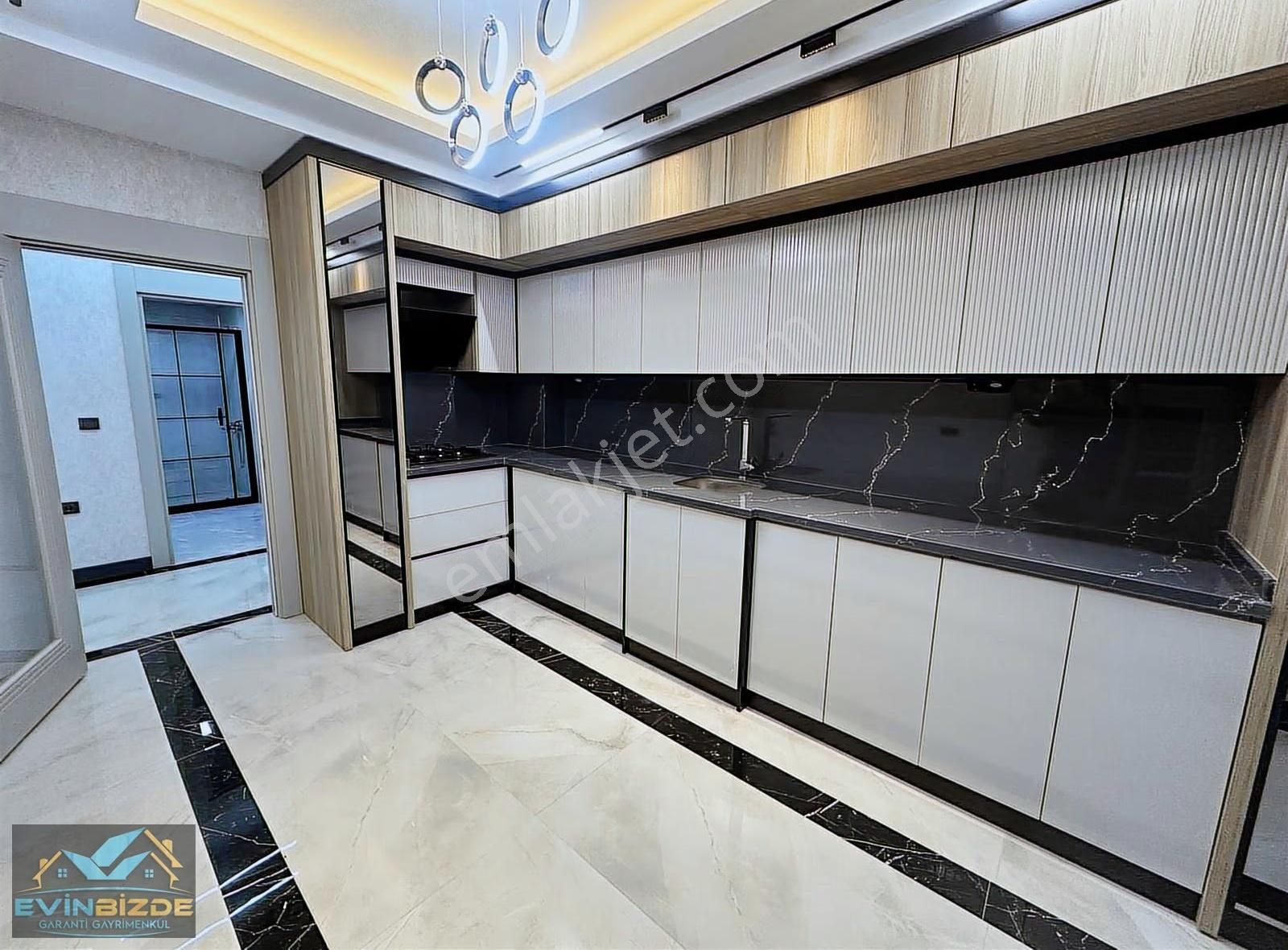 Keçiörende 3+1 Full Yapılı Sıfır Ebeveyn Banyolu Takasa Uygun - Görsel 8