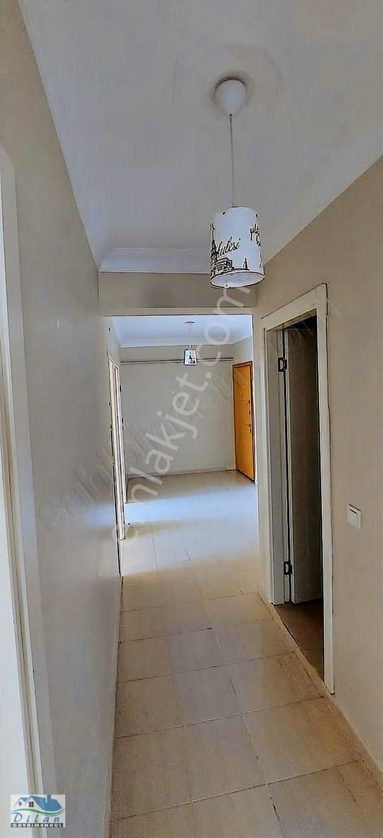 Aile Apartmanında Satılık Metrobüse Yakın Merkezi Konumda Acilll - Görsel 16
