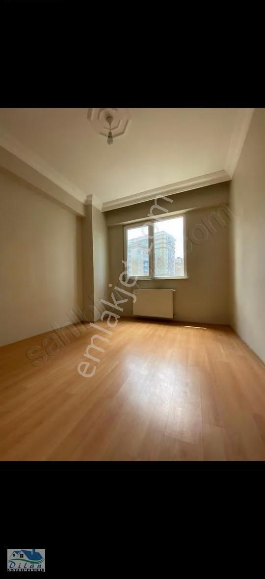 Aile Apartmanında Satılık Metrobüse Yakın Merkezi Konumda Acilll - Görsel 28