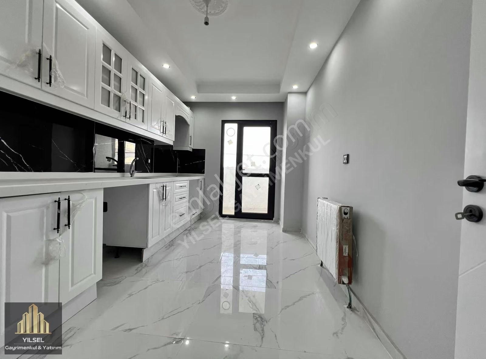 Dairemiz Sıfır 4+1 İskanlı 200 M2 - Görsel 4