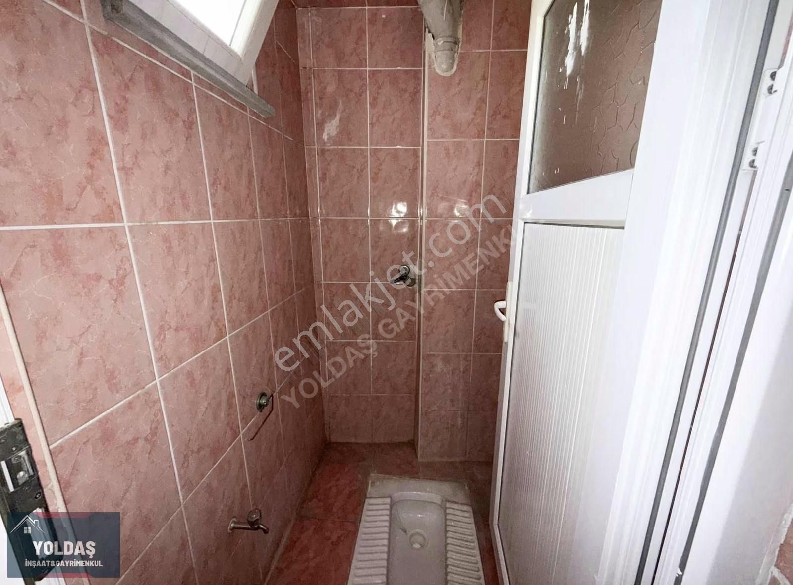 Yoldaş İnşaat'tan Satılık 2+1 90 M2 3.kat Daire - Görsel 12