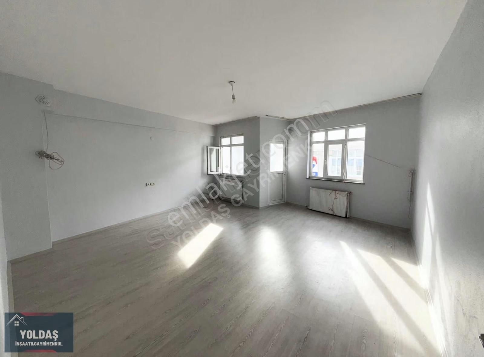 Yoldaş İnşaat'tan Satılık 2+1 90 M2 3.kat Daire - Görsel 7