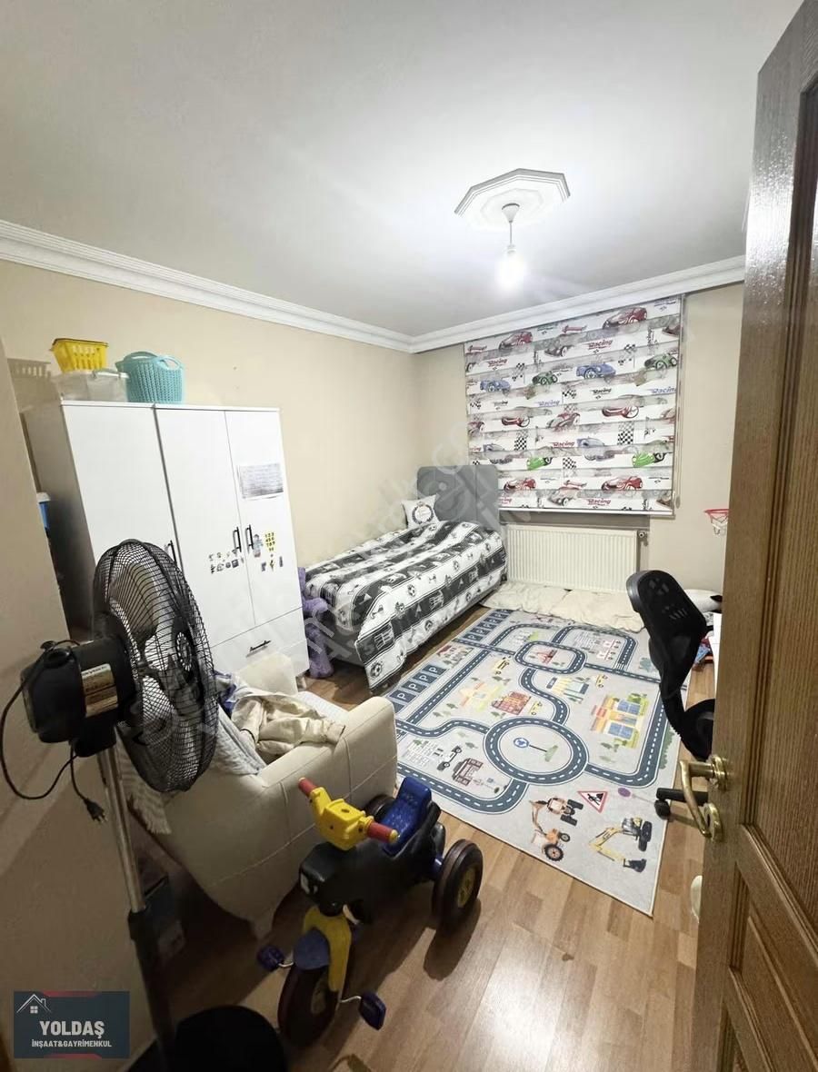 Yoldaş İnş Satılık 2+1 80 M2 1.kat Amerikan Mutfaklı Daire