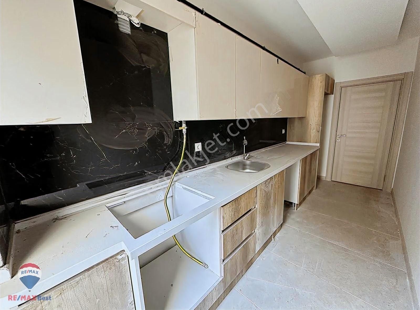 104 Remax Best'ten Karşıyaka Demırköprüde Satılık 2+1 Daıre - Görsel 18