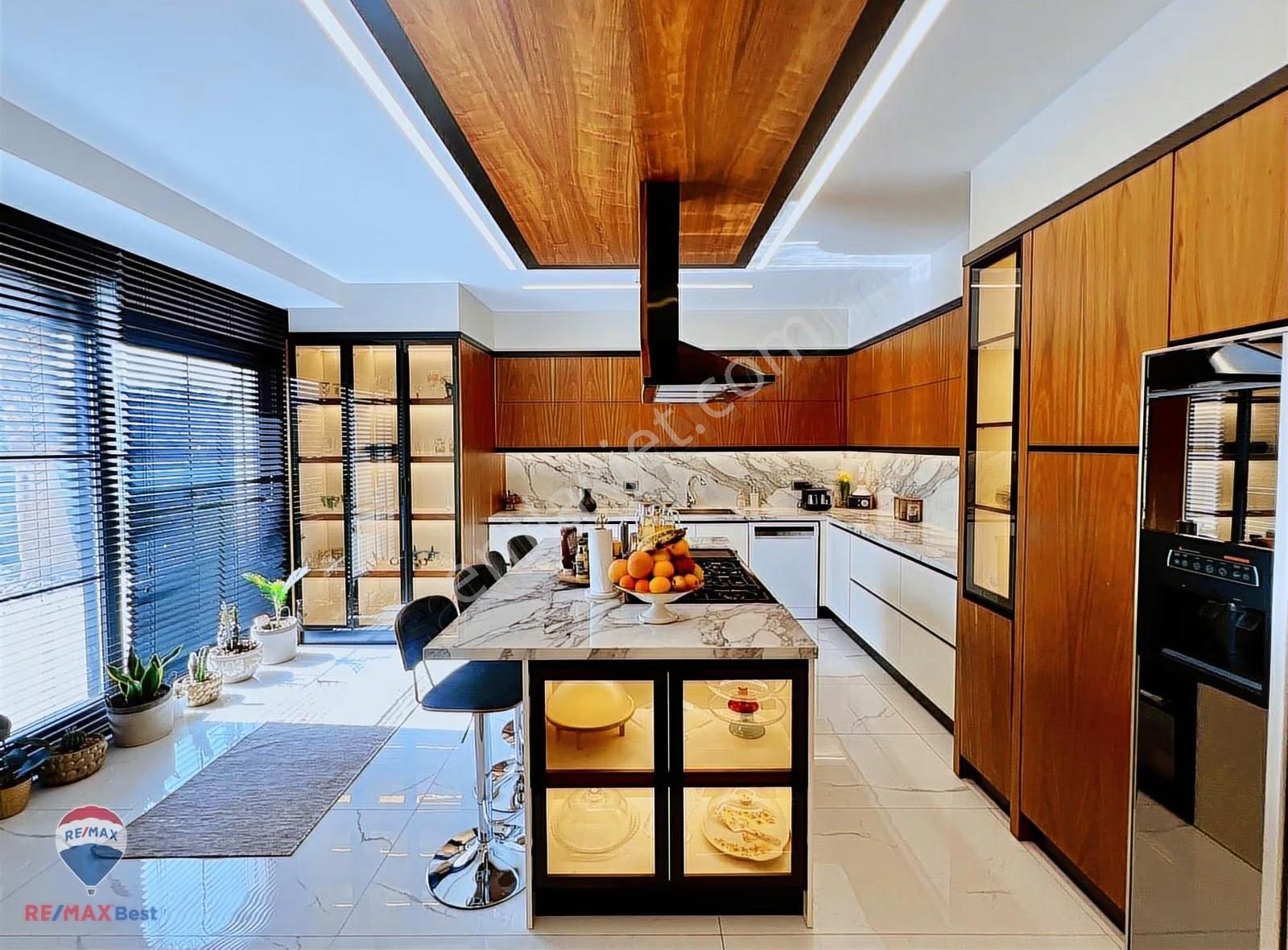 15 Güzelbahçede Satılık Malıkane - Görsel 2