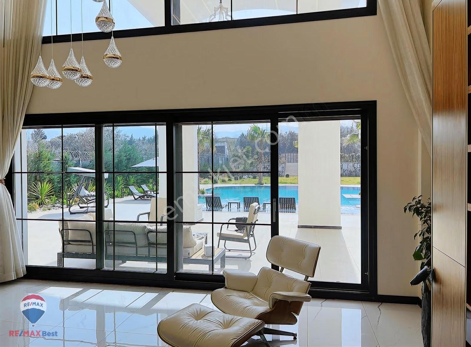 15 Güzelbahçede Satılık Malıkane - Görsel 5