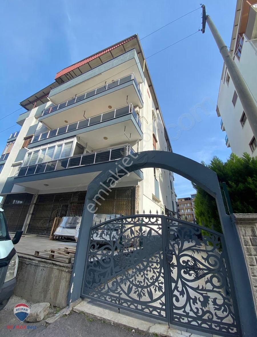 106 Menemen Ulusta 3+1 Ferah 145m² Satılık Daıre - Görsel 20