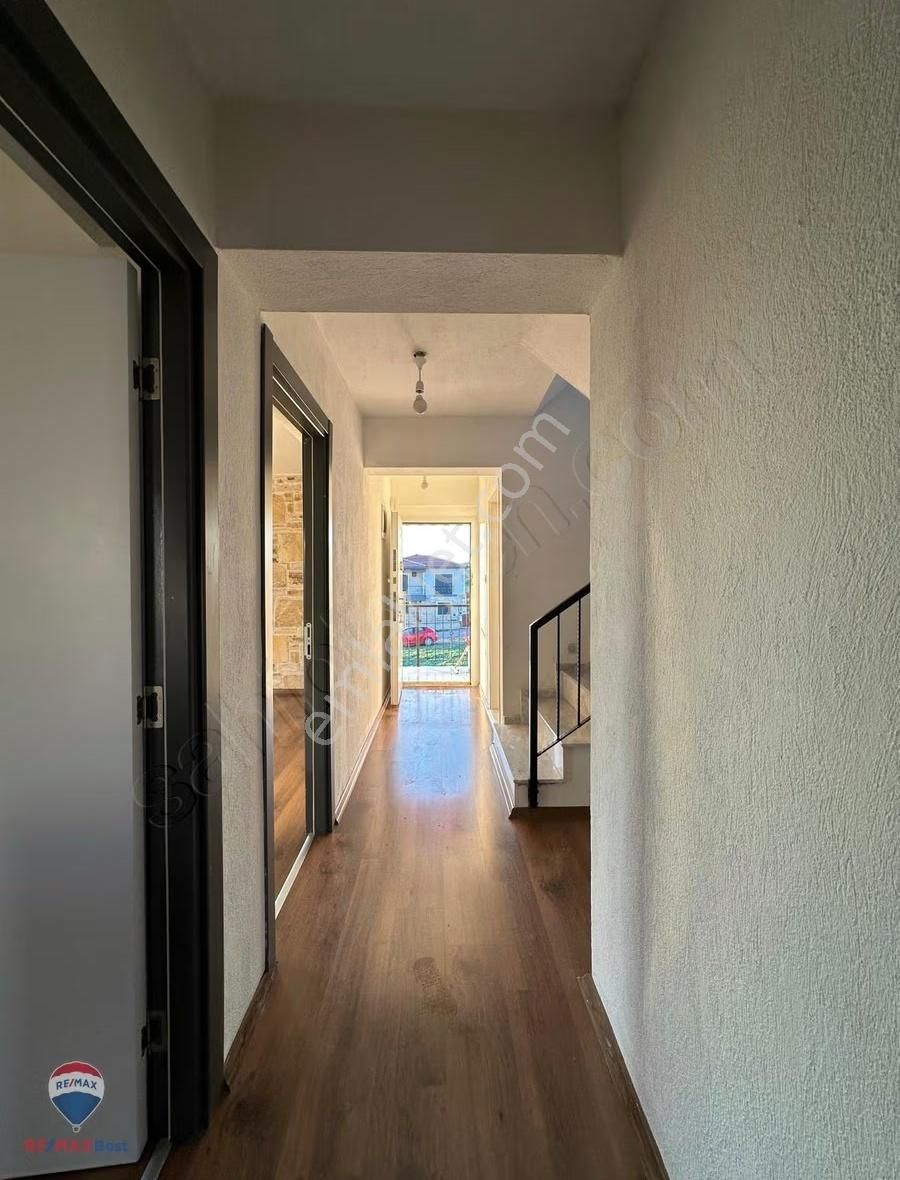 67 Foça Bağarasında 500m2 Içınde Satılık 5+3 Taş Vılla - Görsel 31