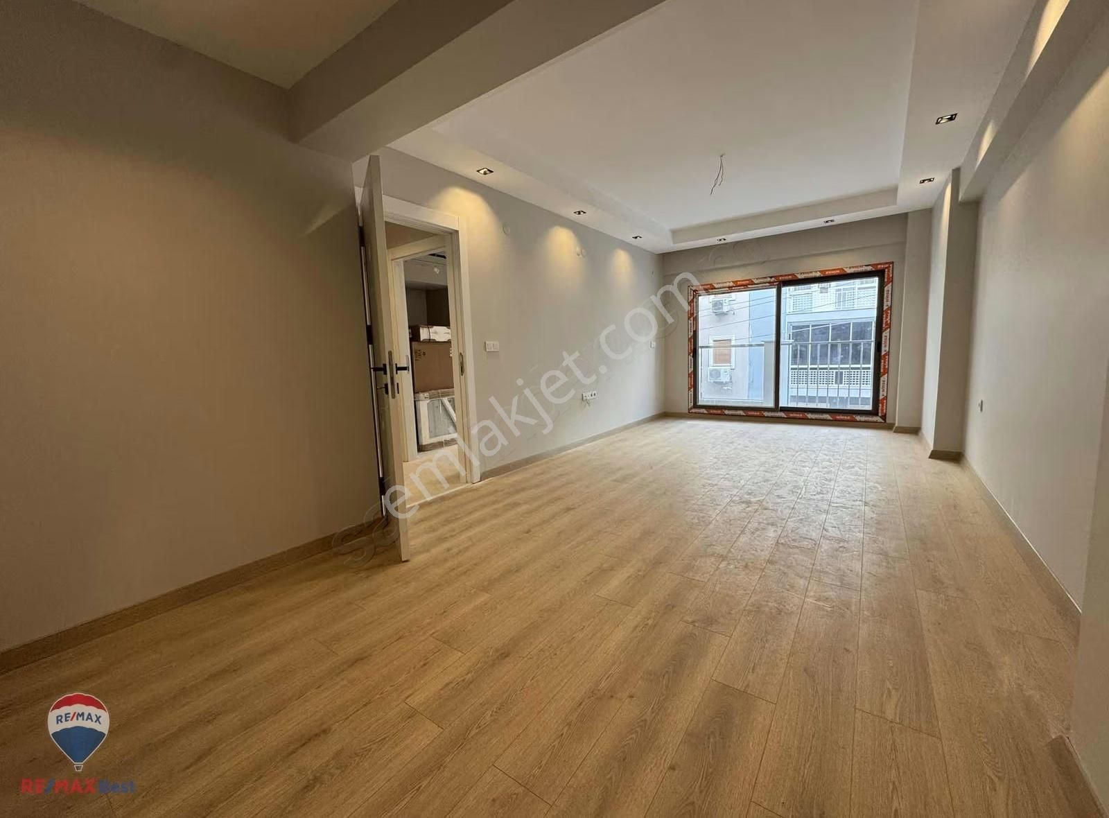 Hakan Büyük"ten Nergiz Çarşı İçi Ebeveyn Banyolu 2+1 Daire - Görsel 7