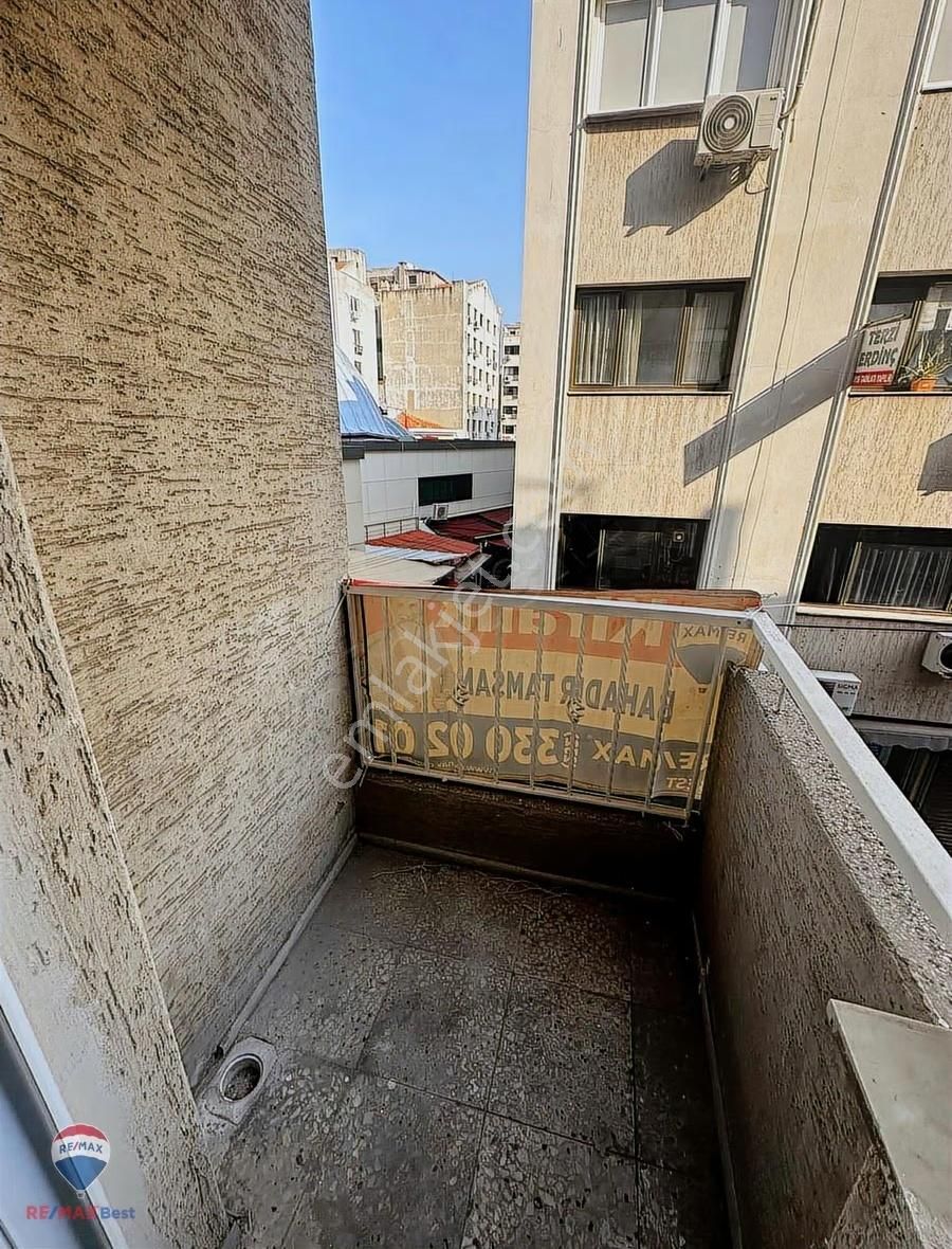 36 Karşıyaka Çarşı'da Full Tadilatlı Asansörlü Kiralık Daire - Görsel 10
