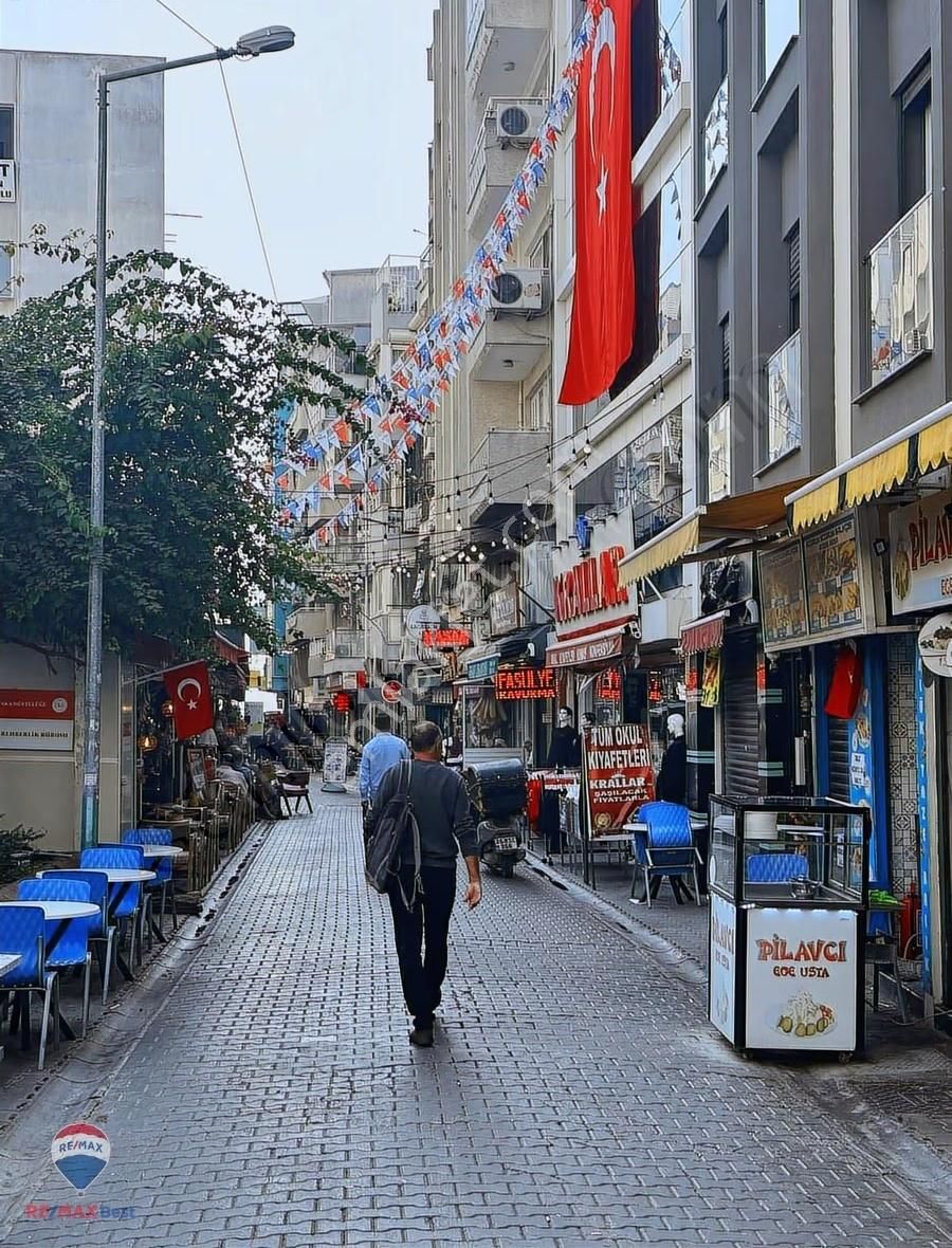 36 Karşıyaka Çarşı'da Full Tadilatlı Asansörlü Kiralık Daire - Görsel 21