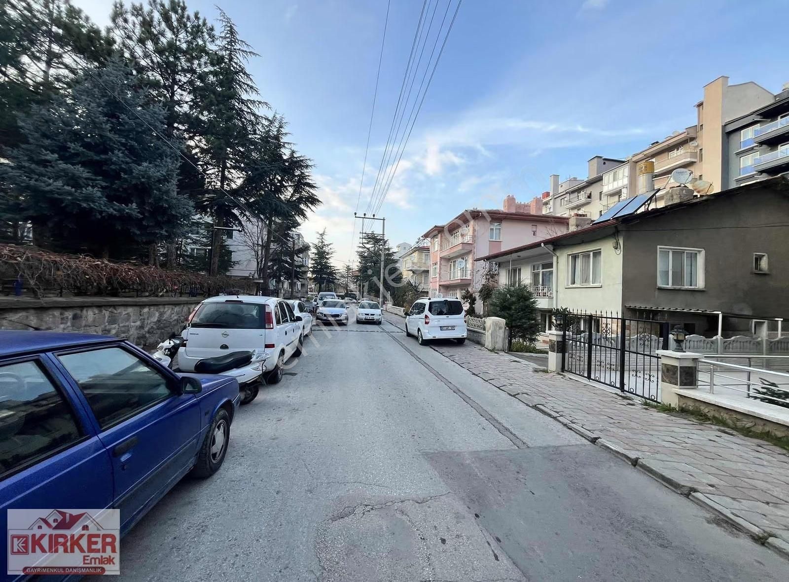 Kırker'den Sümer Mh. 2+1 Bahçe Katı Bakımlı Satılık Fırsat Daire - Görsel 8