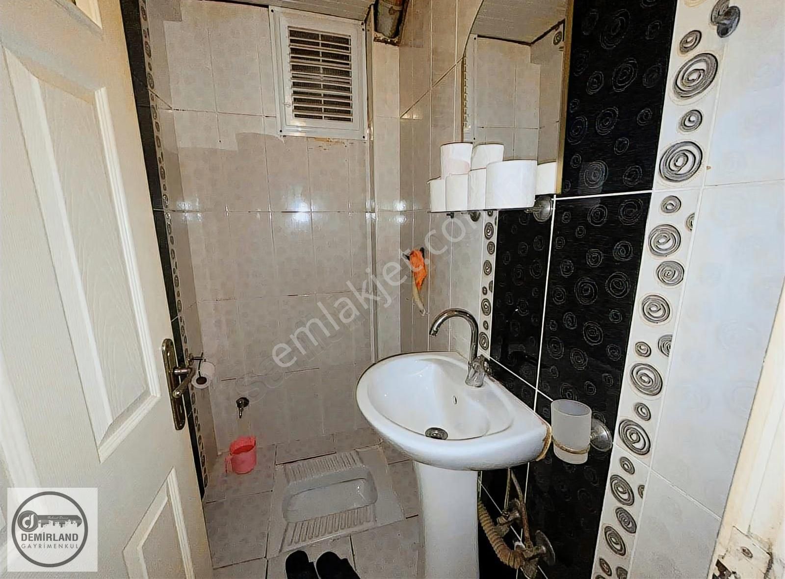 Demirland'dan Satılık Kıbrıs Caddesinde 2+1 Bakımlı Daire - Görsel 21