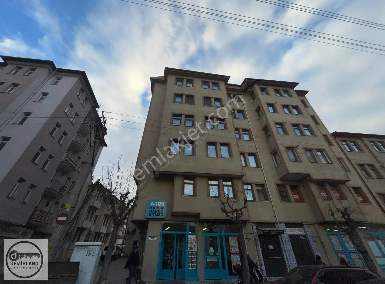 Demirland'dan Satılık Kıbrıs Caddesinde 2+1 Bakımlı Daire - Görsel 14