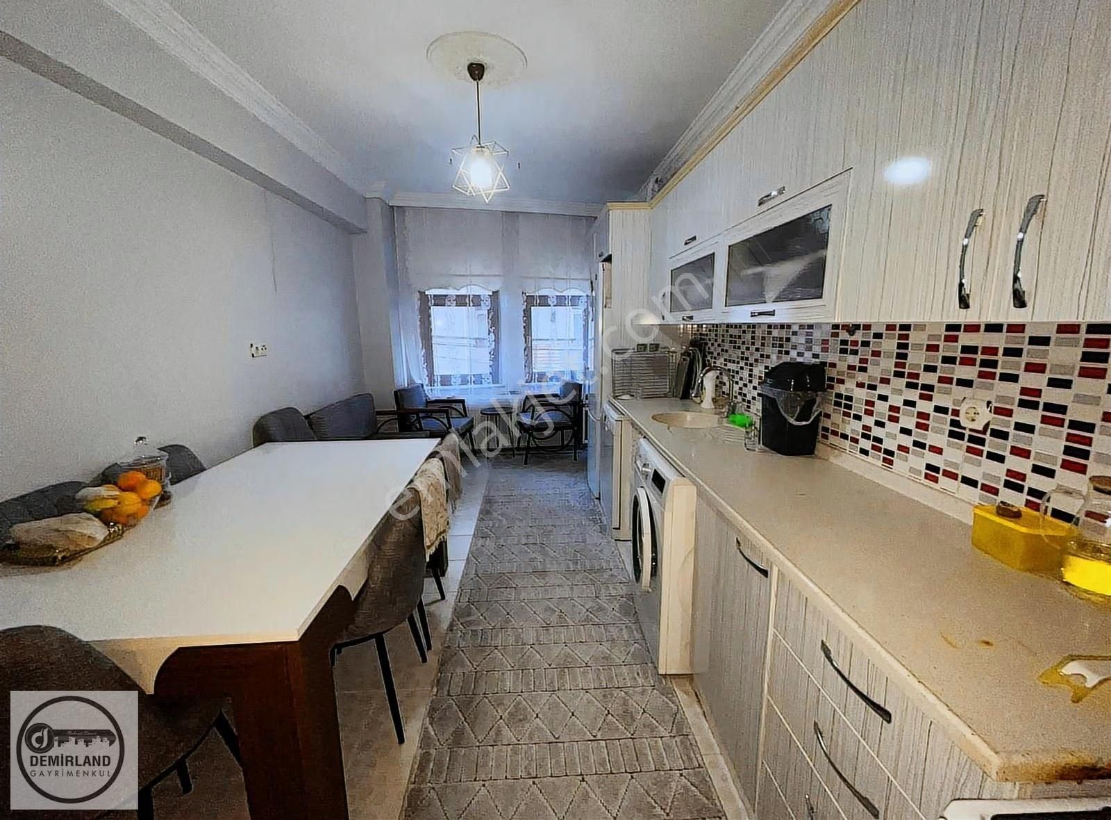 Demirland'dan Satılık Kıbrıs Caddesinde 2+1 Bakımlı Daire - Görsel 5