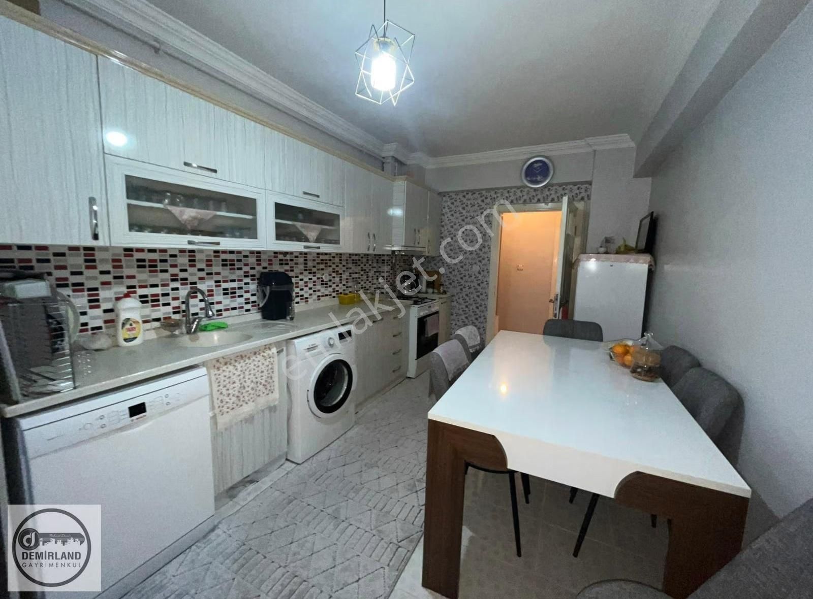 Demirland'dan Satılık Kıbrıs Caddesinde 2+1 Bakımlı Daire - Görsel 19