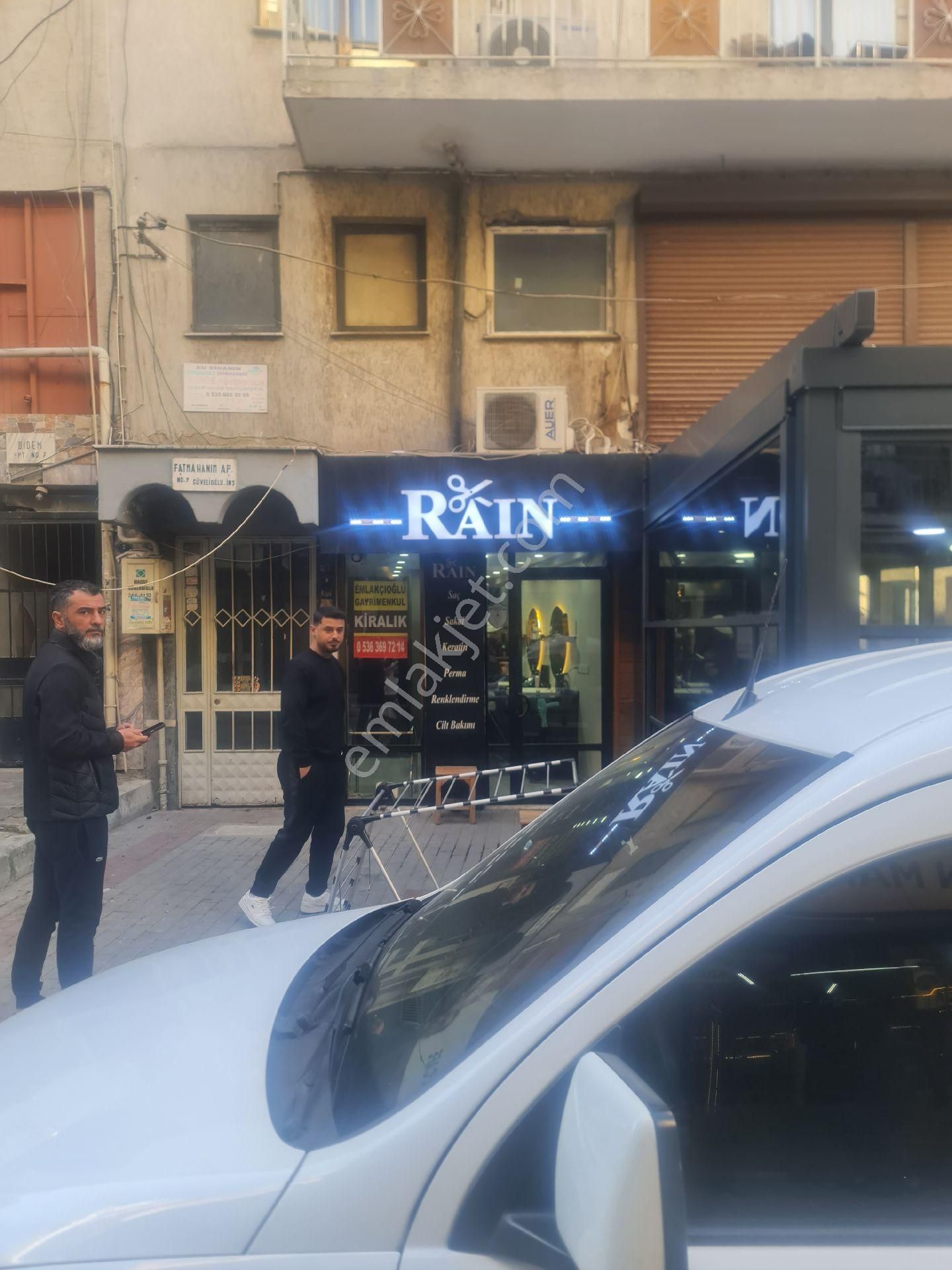 İzmir Konak Güneşli Mahde Eşyalı Olarak Kiralık Berber Dükkanı - Görsel 13