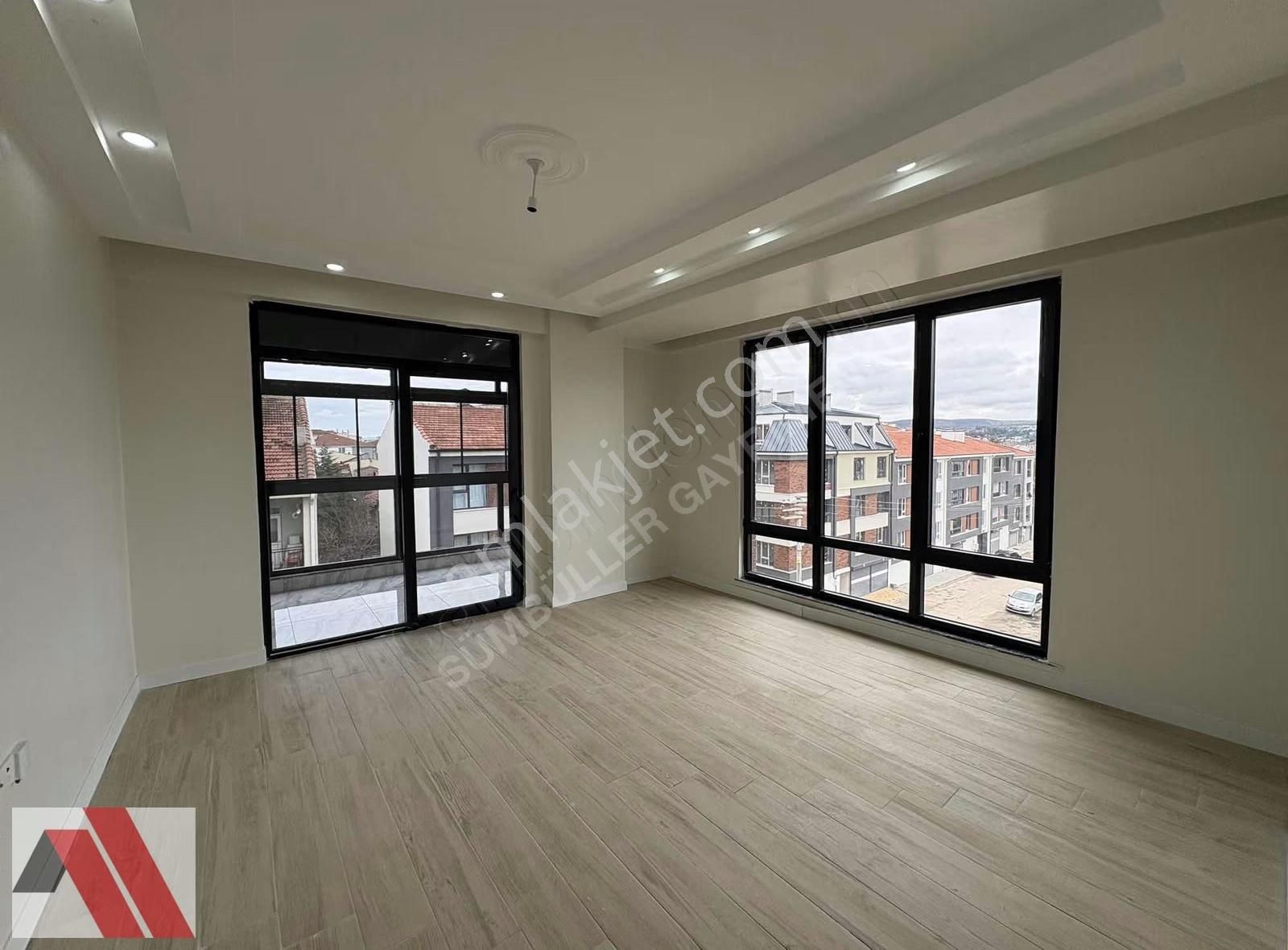 Sümbüller'den Siteler Bölgesinde Bahçeli Nizam Modern 3+1 Daire - Görsel 4