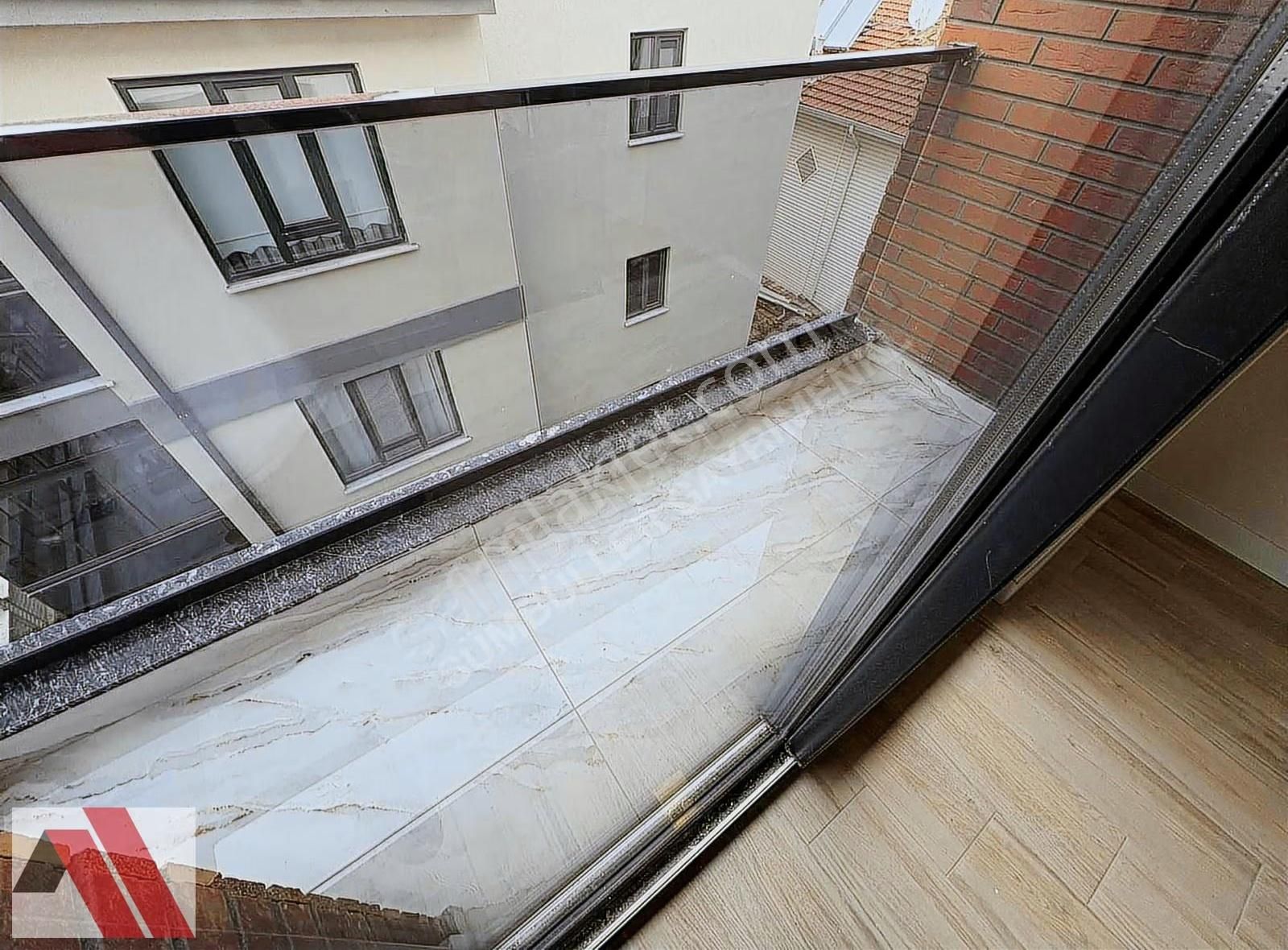 Sümbüller'den Siteler Bölgesinde Bahçeli Nizam Modern 3+1 Daire - Görsel 3