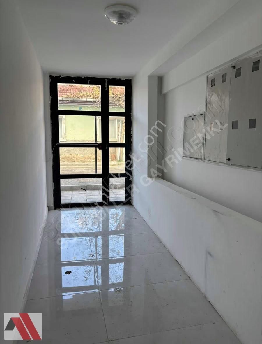 Sümbüller'den Emniyet Yakını Y. Isıtmalı Balkonlu 2+0 Daire - Görsel 3