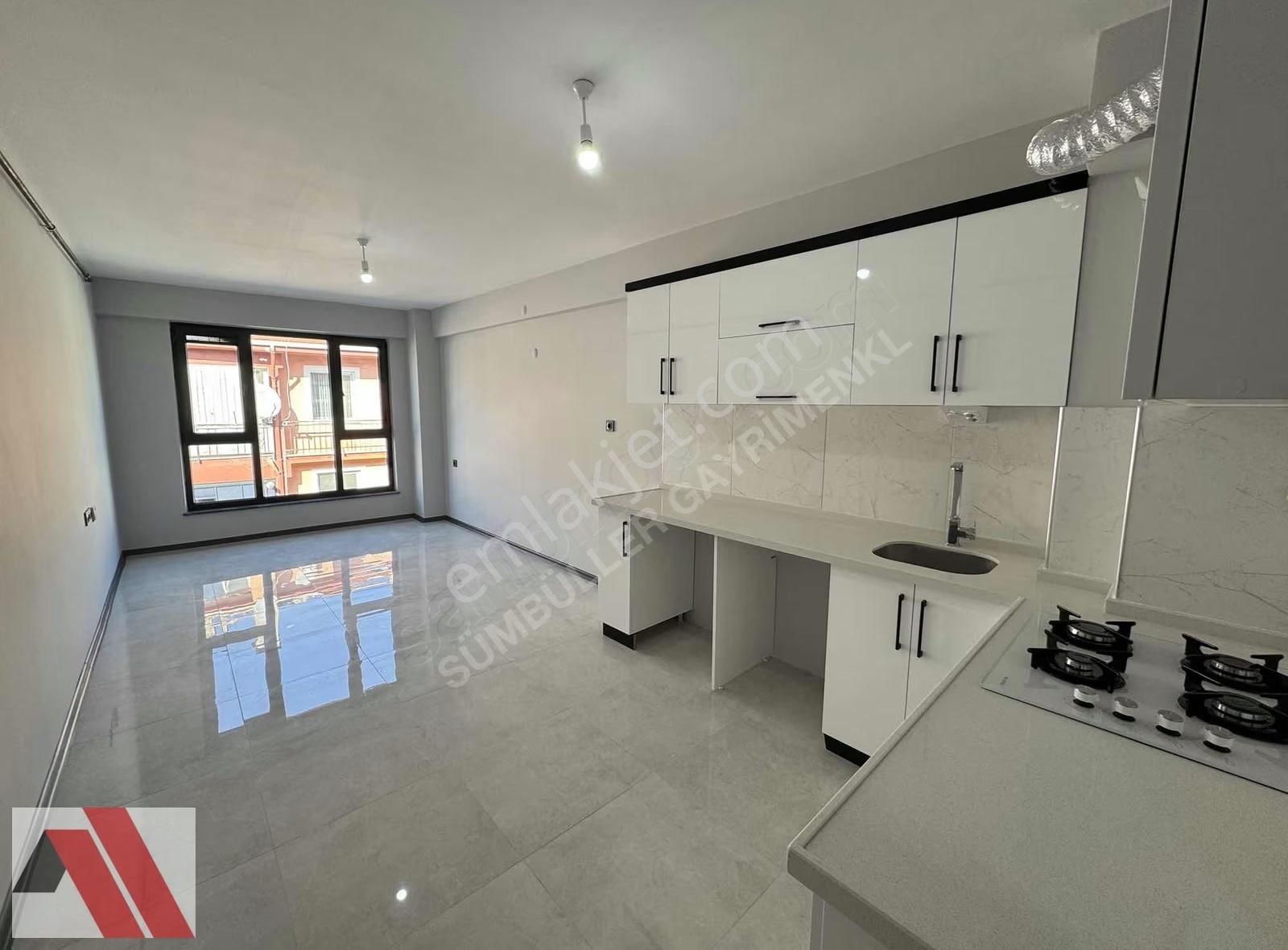 Sümbüller'den Kanal 26 Yakını Ara Kat Z.ısıtma Balkonlu Geniş1+1