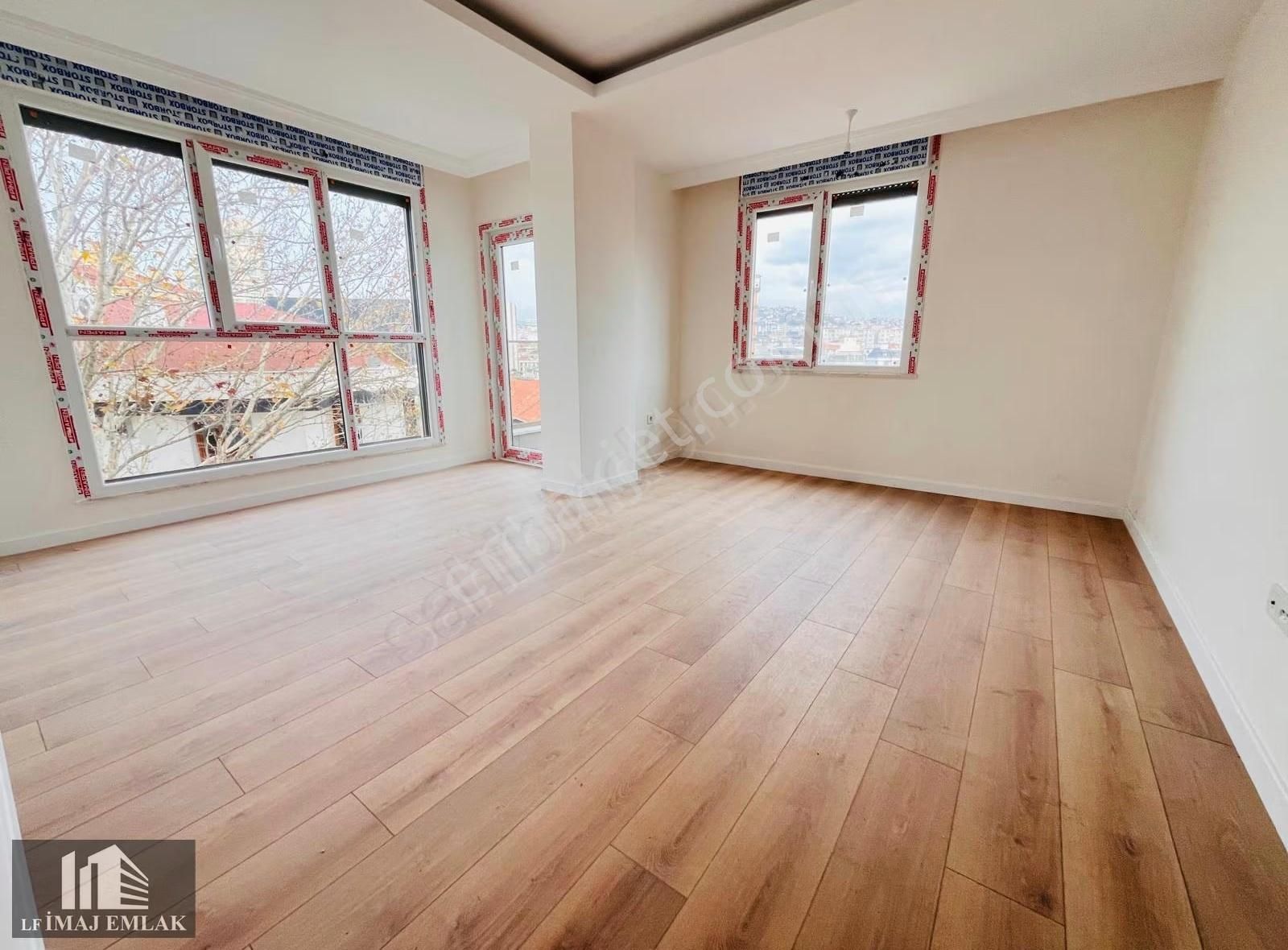 Lf İmaj Adatepe Sahilde Marmaray Yakın 2+1 Balkonlu Sıfır Lüks - Görsel 28