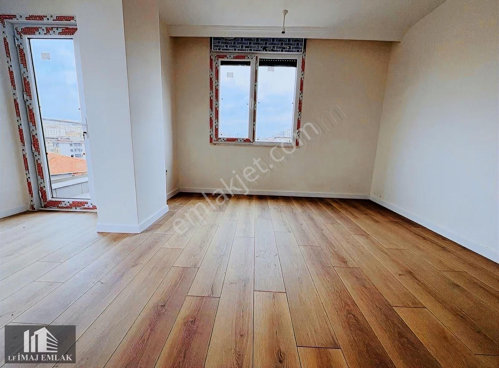 Lf İmaj Adatepe Sahilde Marmaray Yakın 2+1 Balkonlu Sıfır Lüks - Görsel 33